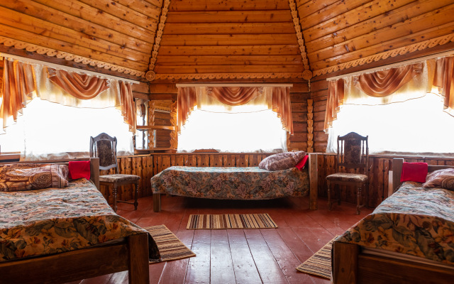 Tyungur Hotel