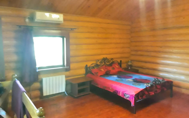 V Lesu U Morya Guest House