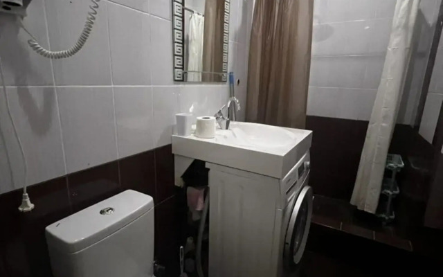 Na Ulitse Prosvescheniya 85b Flat