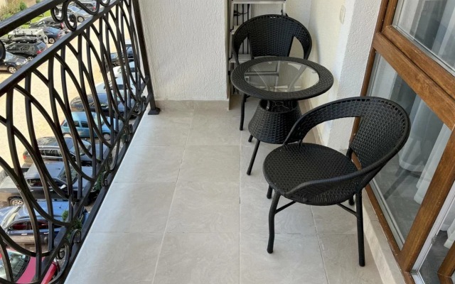 336 Na Mira Apartments