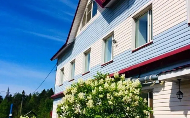 Отель Тихий Уголок