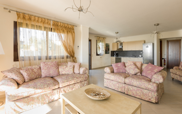 Miroir Private Pool Elani Villa