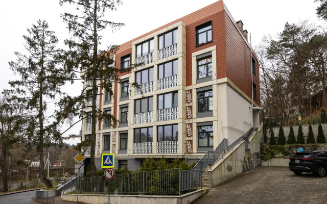 Квартира на Штрауса около Храма Серафима Саровского