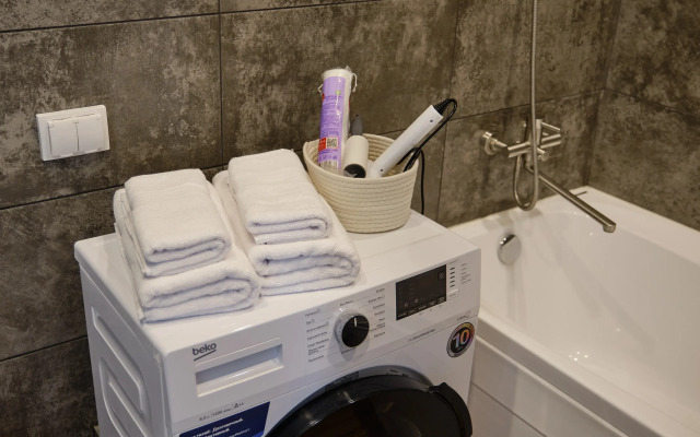 RentPlaza v tsentre na 21 etazhe na Bolshakova Apartments