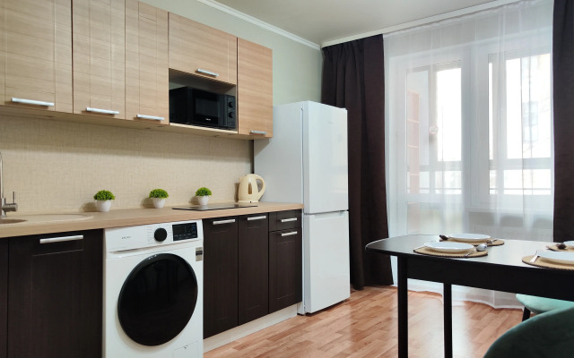 Panda Home v ZhK Evropeyskiy dlya bolshoy semi Apartments