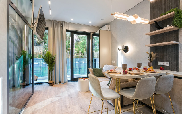 Skay Plaza 3 Apart u Morya s Basseynom Apartments