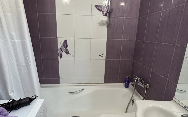 Svetlaya I Prostornaya S Prekrasnym Vidom Flat