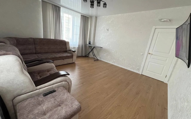 Trekhkomnatnaya Velaskesa 7k5 Flat