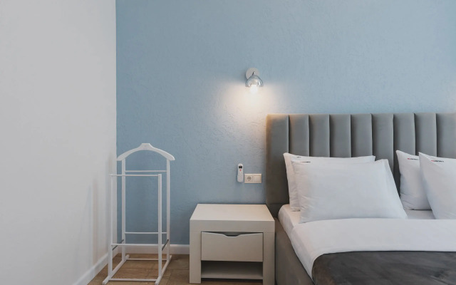 Red Apartments Art Layt Siti Khelen Apartments