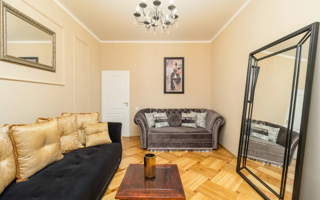 Апартаменты Лофт у Площади Восстания 3 спальни