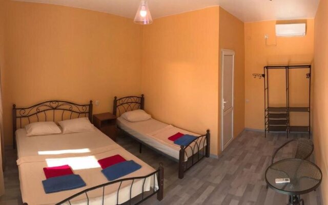 Tikhiy Dvorik Alakhadzi Guest House