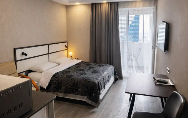 Апартаменты Oval Studio with Panoramic View