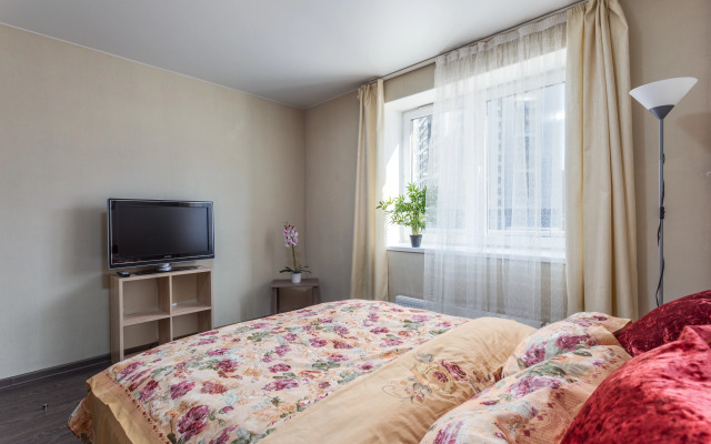 Квартира Просторная Двушка у Метро