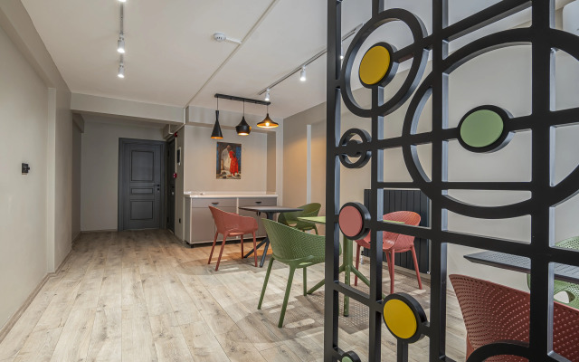 Calanthe Residence Aparthotel