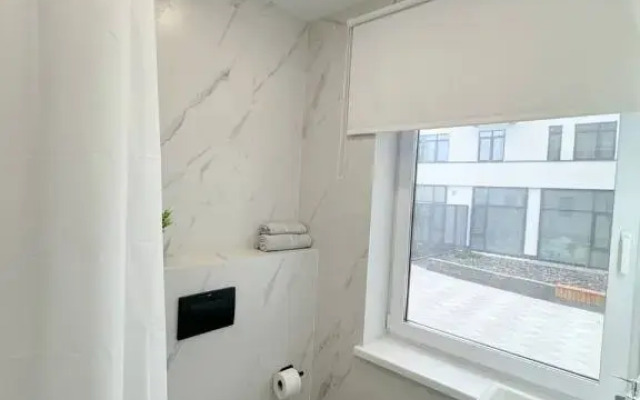 Amegaroom Na Kharykovskoy Flat (2)