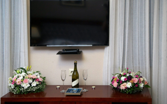 Grand Voyage Hotel