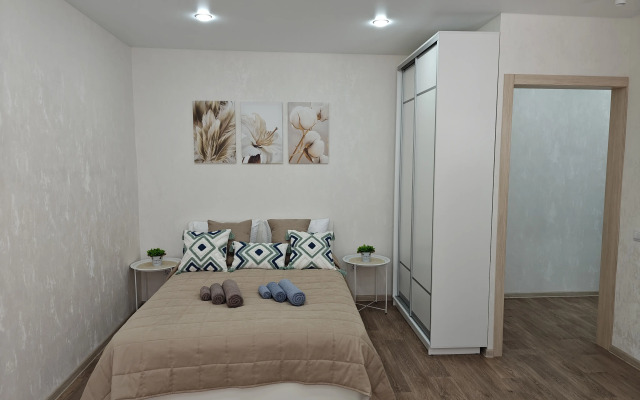 Vozle ploschadi Lenina Flat
