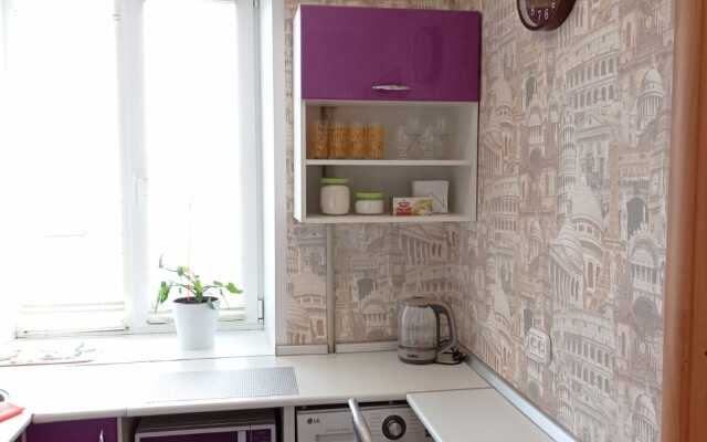 Апартаменты на Баженова 15