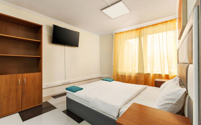 Shodnenskaya Crocuss Mini-Hotel