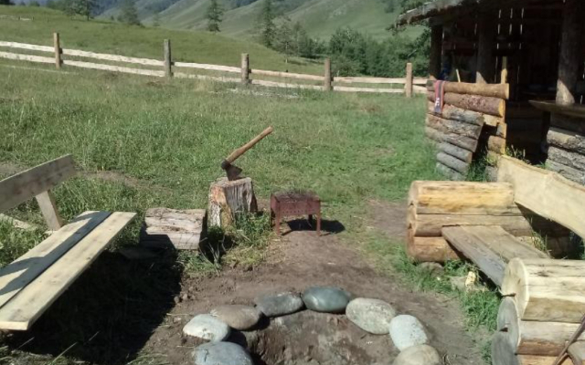 Robinzon04rus Guest House