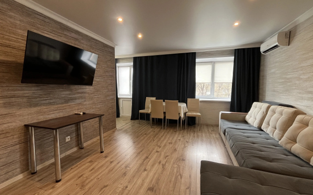 Apartamenty Sapfir  naprotiv Cirka i Promenada 3 na Lenina 63