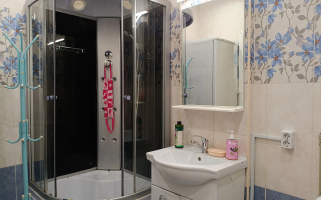 Ryadom S Zhd I Avtovokzalom Flat