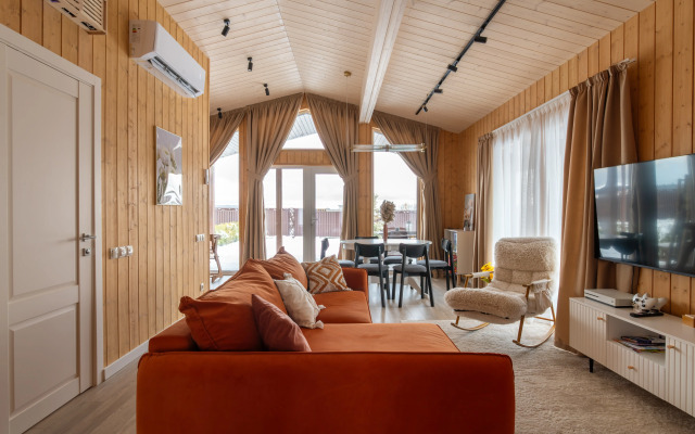 Частный дом Уютный домик вдали от шумного города