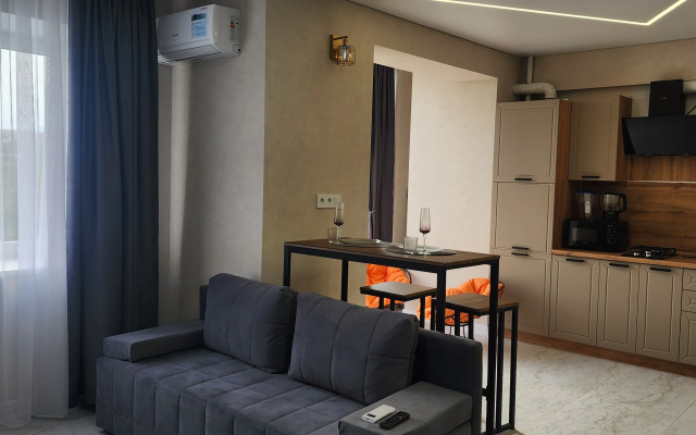 V Tsentre Ryadom S Parkom Apartments