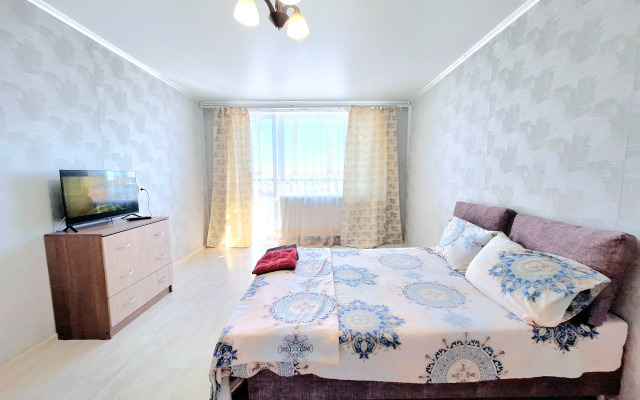 Komsomolskaya 106/3 Flat