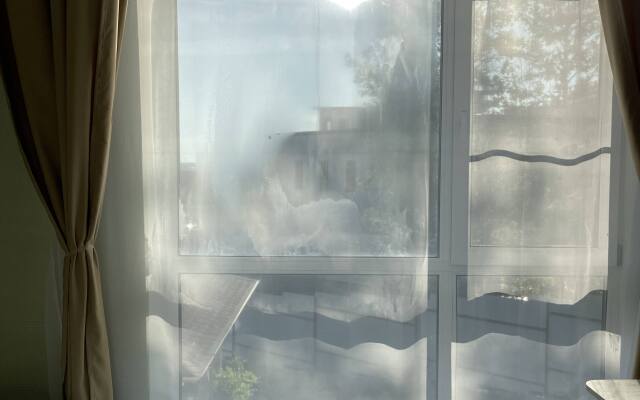 S basseynom i 5 master spalnyami Villa