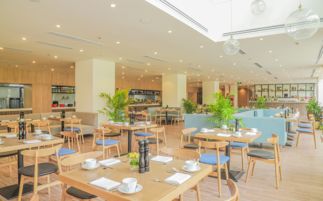 Leisure Inn Cocobay Da nang Hotel