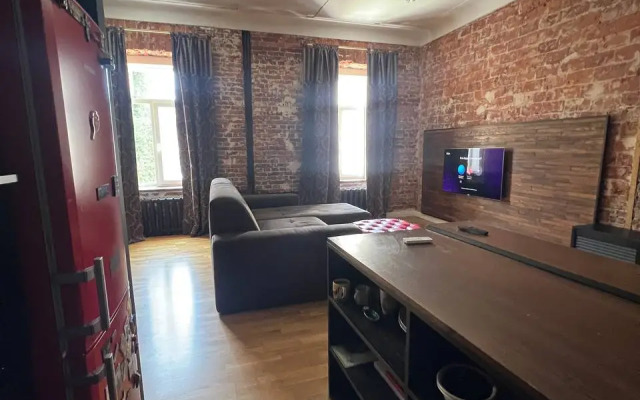 3-kh komnatnye apartamenty v stile loft v samom tsentre Apartments