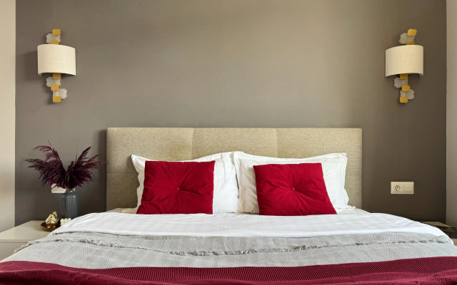 Апартаменты с балконом у реки рядом с пляжем