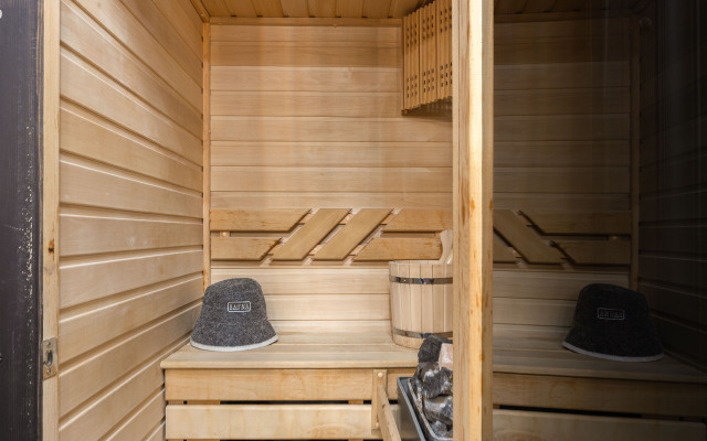 Апартаменты Lalapart Black Emerald с сауной в ЖК Савеловский Сити