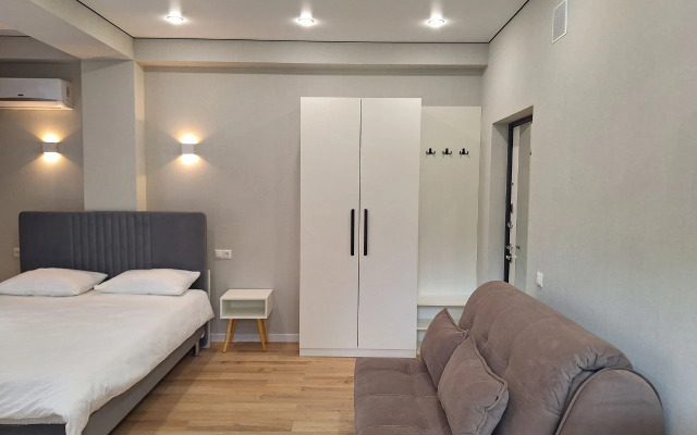 4 AVENUE Apartments