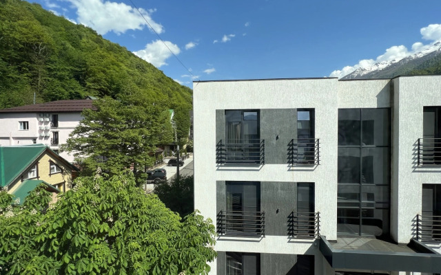 Goryi Apartments 1
