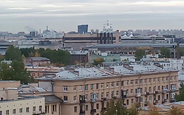 Квартира Уютная с Видами на Смольный Исаакий и Лахту