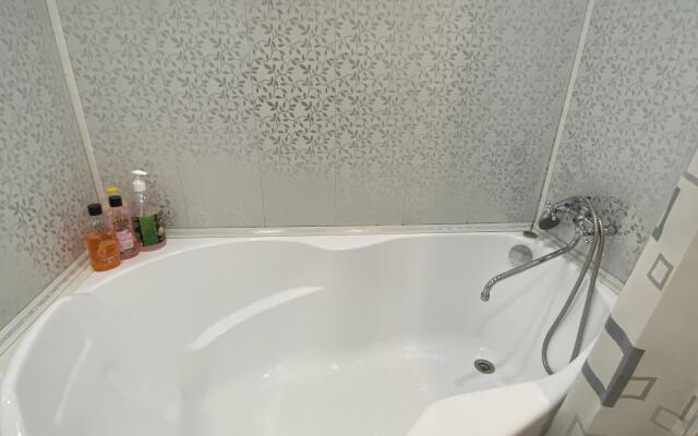 Апартаменты Шестиместная двушка DUBKI с 4 кроватями