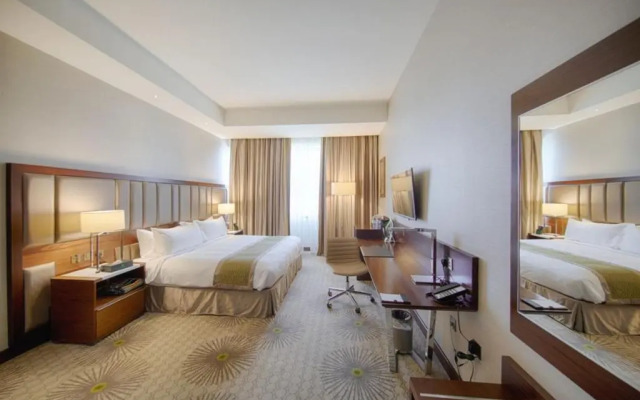 Отель Makkah Al Aziziah Suites