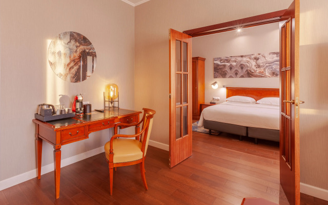 Realliance Samara Hotel (Ex Renaissance Samara)