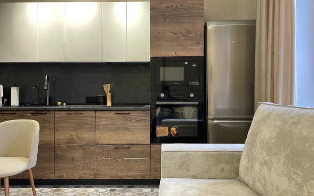 Komarova VIP Flat