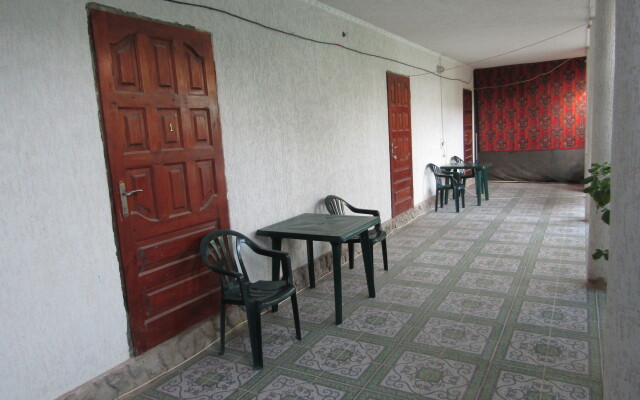 Adile Guest House