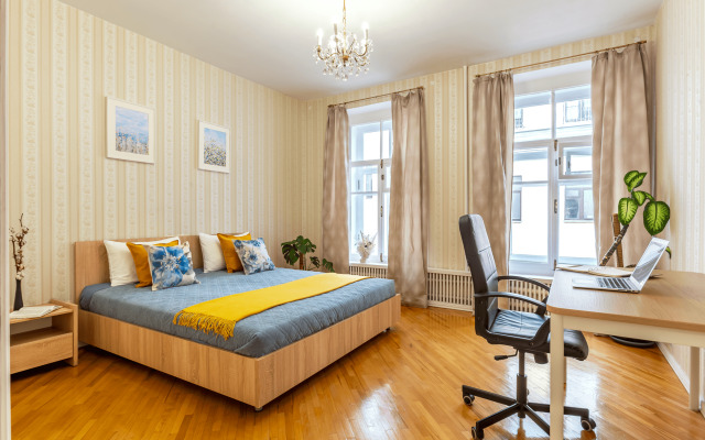 Квартира двухкомнатная у Русского музея