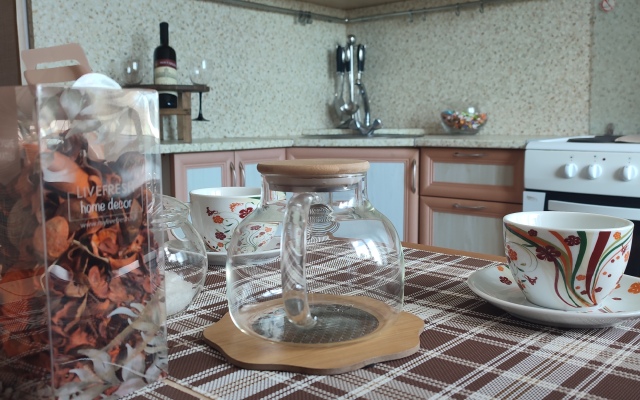 Dvukhkomnatnaya kvartira na Raduzhnom Flat