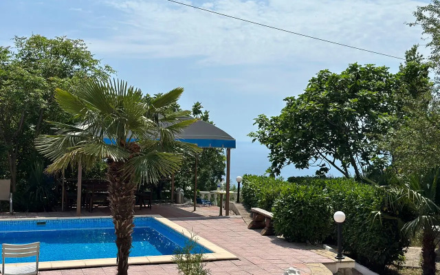 Alba Villa
