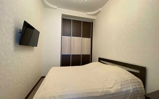 Zhk Poseydon 824 Mamayka Odnokomnatnaya S Balkonom (Trustcontrol) Flat