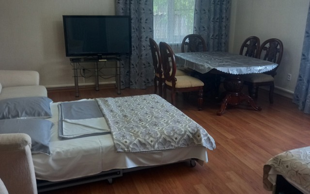 Semeyny Guest House