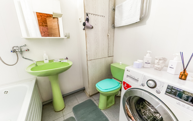 S zaseleniyem Lutshiy servis Posutochno50 Flat