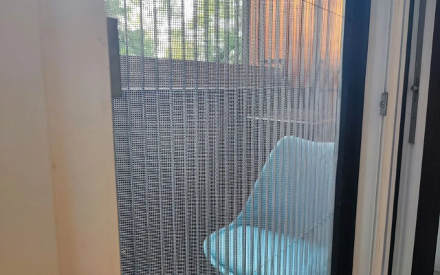 S Lodzhiey i Vidom na Les Flat