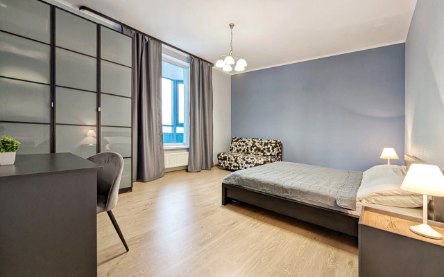 Na Ulitse Tipanova Flat